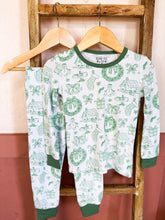 Load image into Gallery viewer, Christmas Green Toile