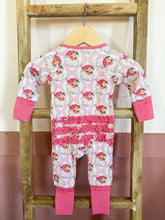 Load image into Gallery viewer, Merry &amp; PINK! Ruffle Zippy
