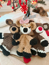 Load image into Gallery viewer, Crochet Deer
